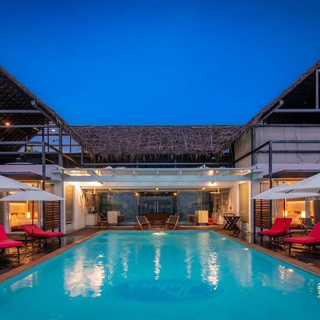 Stayvista At The Rain - River Villa With Infinity Pool Alappuzha Dış mekan fotoğraf