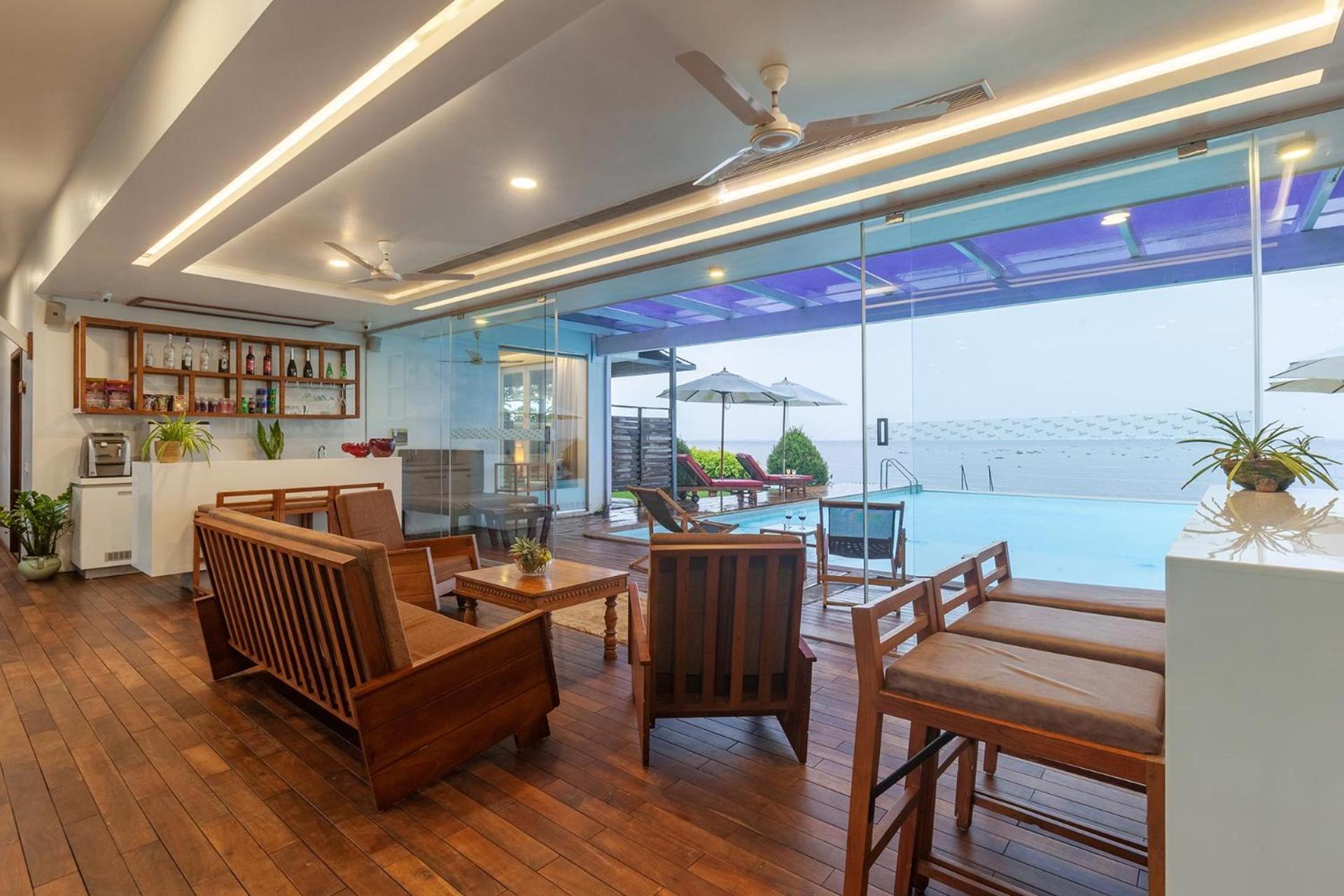 Stayvista At The Rain - River Villa With Infinity Pool Alappuzha Dış mekan fotoğraf