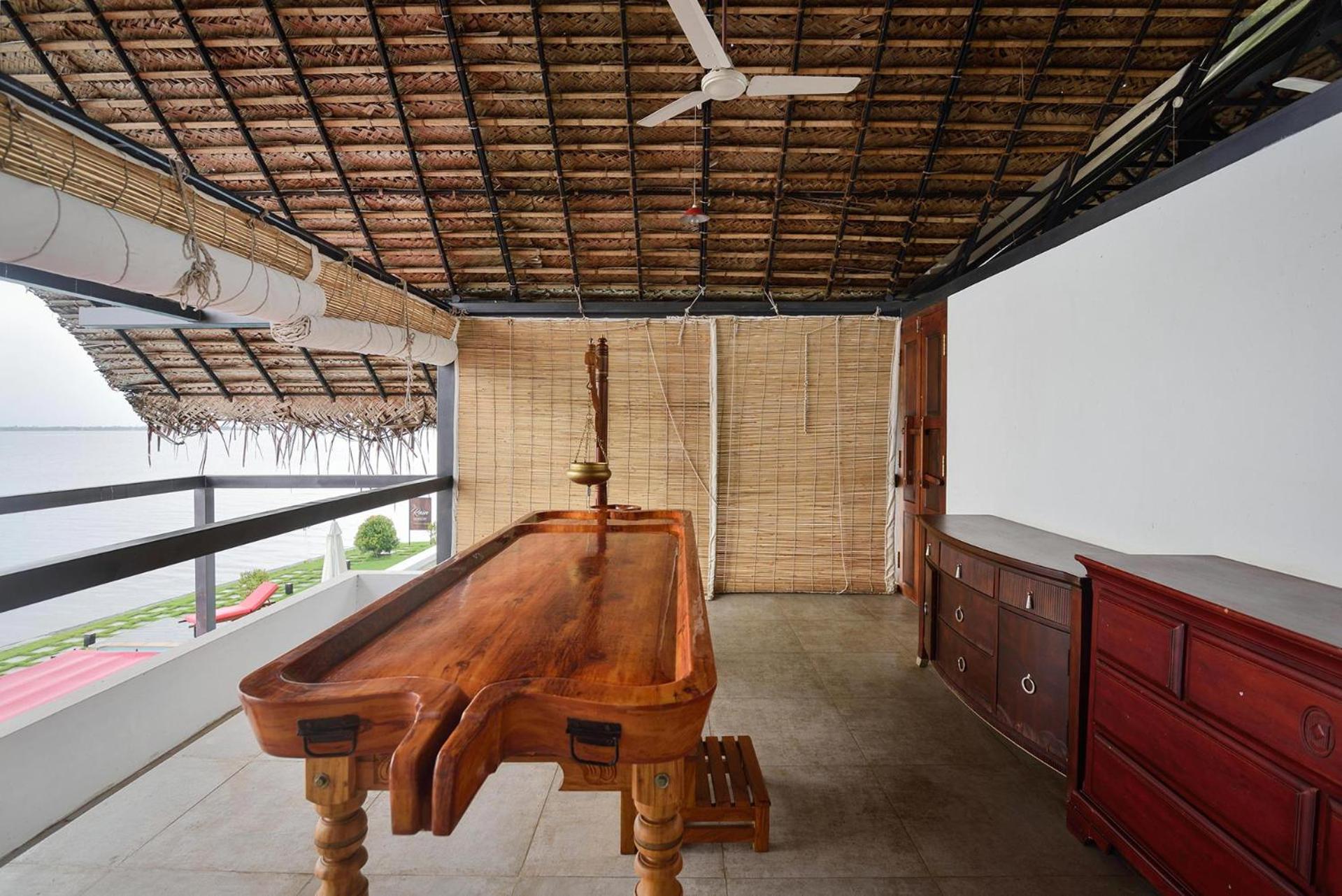 Stayvista At The Rain - River Villa With Infinity Pool Alappuzha Dış mekan fotoğraf